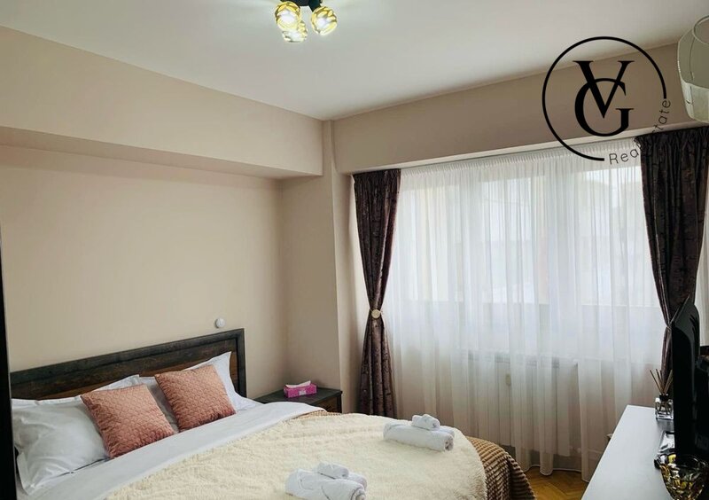 Sos. Nicolae Titulescu, apartament 3 camere, complet renovat.